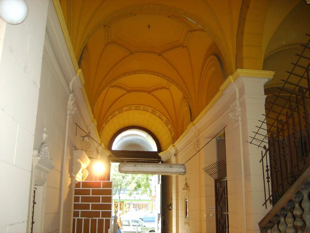 Cityheart Apartments Будапеща Стая снимка